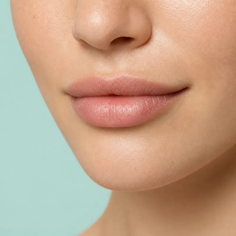 Perfilado y aumento de labios con Ácido Hialurónico