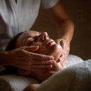 Limpieza facial + masaje de relajación
